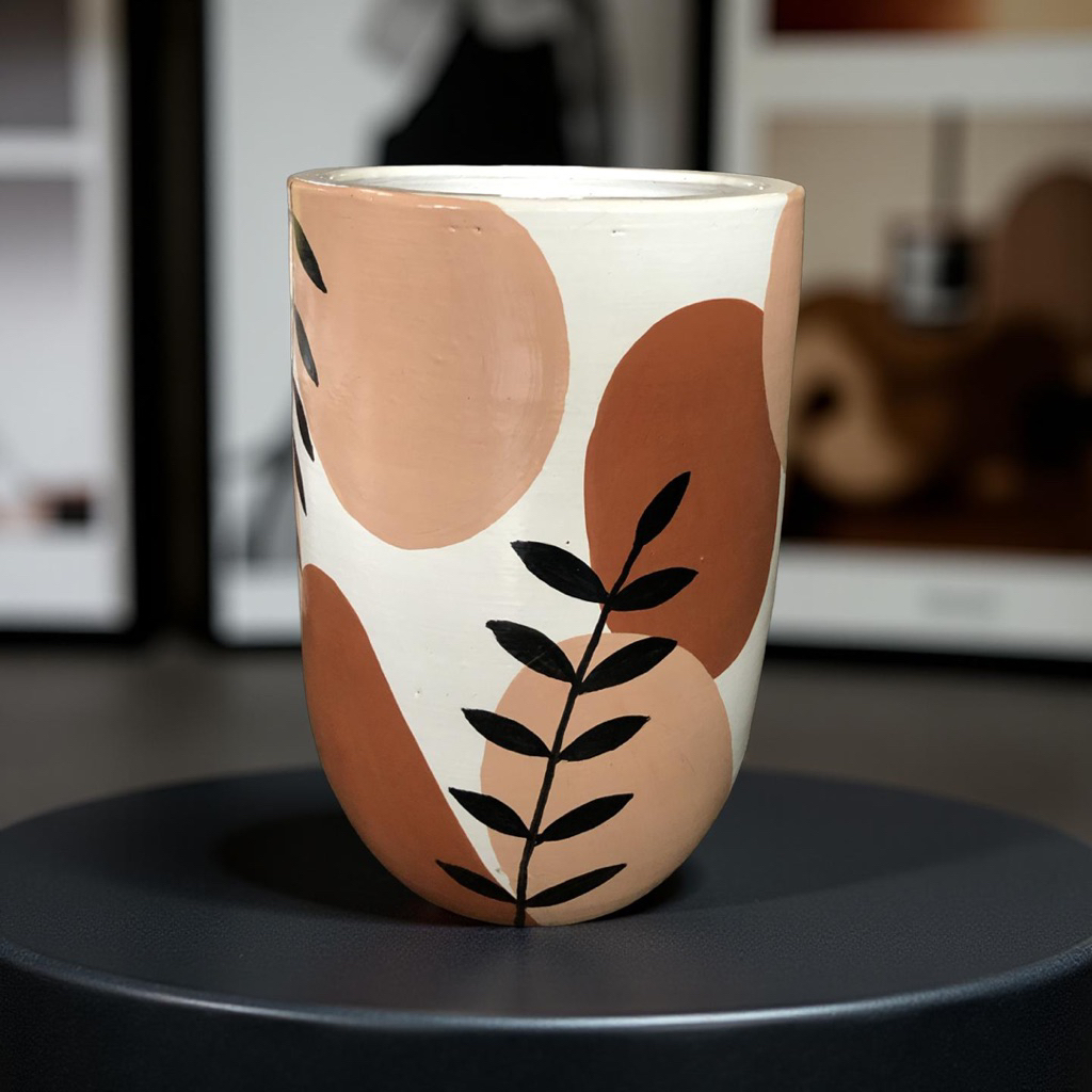 Pot Silinder Sedang Lukis Handmade – Tanah Liat (Diameter 22 cm x Tinggi 30 cm)