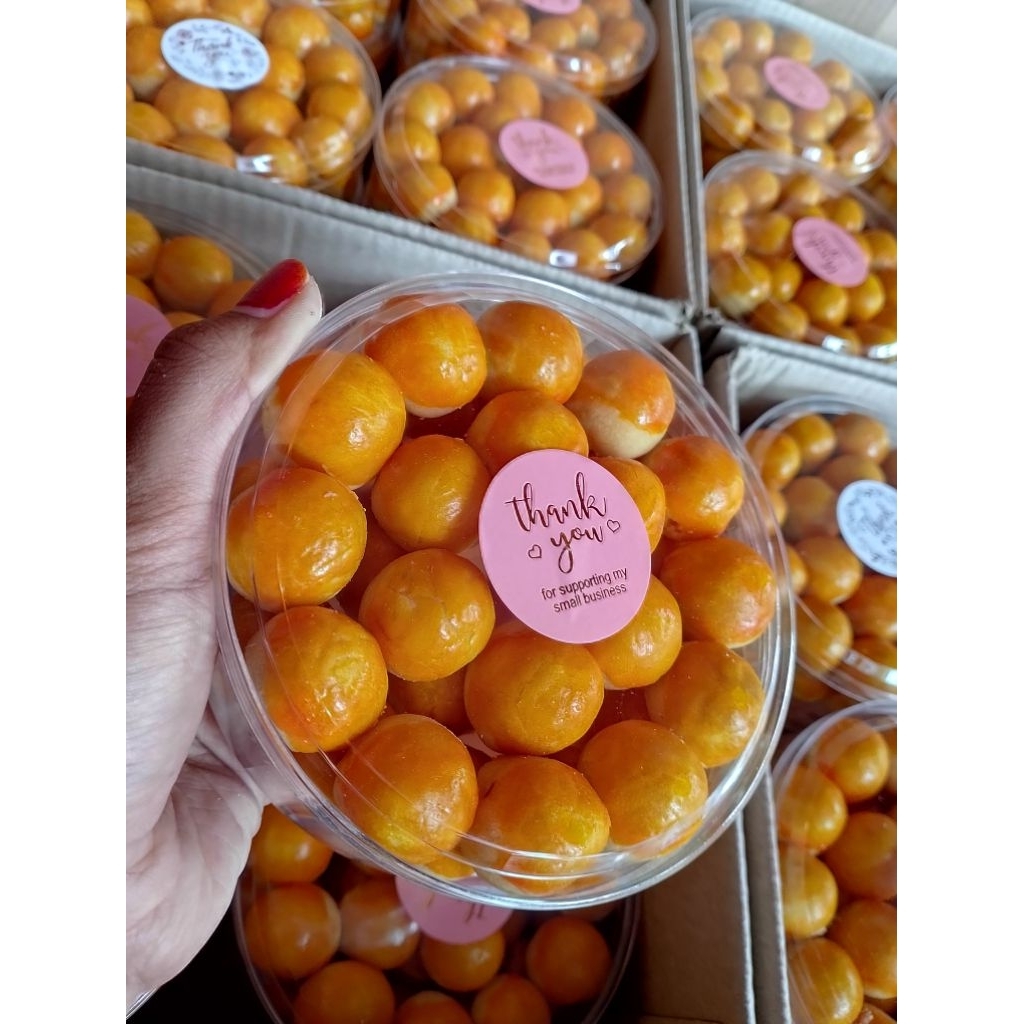 

nastar lumer, basah, lembut, berat 300-350 gram