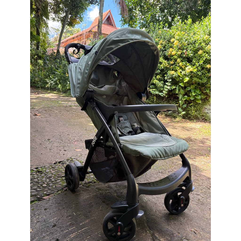 Preloved stroller JOIE Muze LX