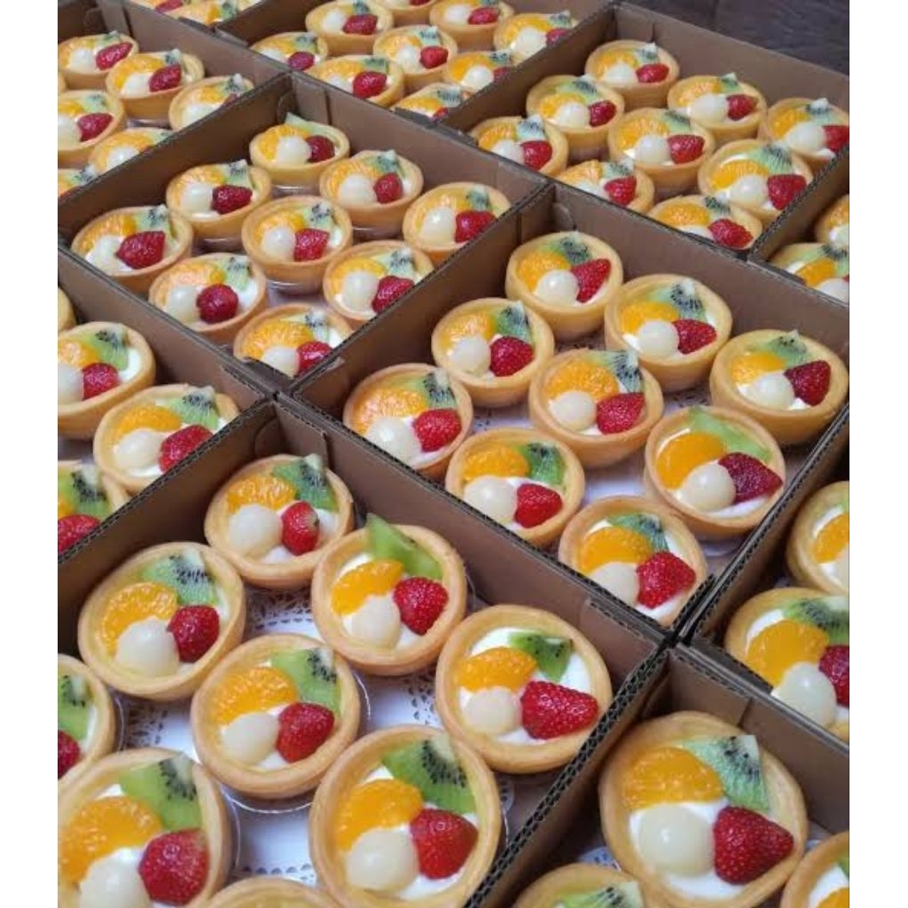 

Bandung! sus buah enak /kue basah Isi 9 pcs