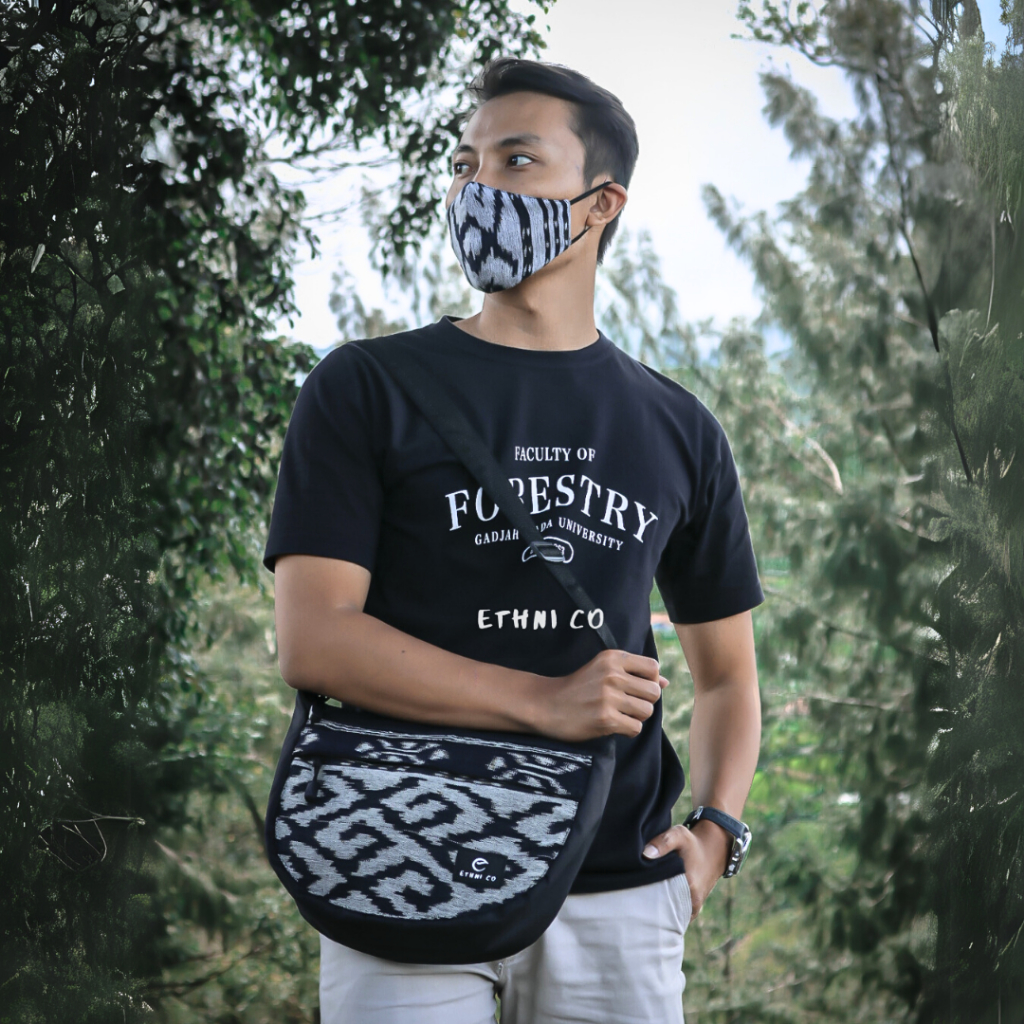 Tas Setengah Lingkaran Selempang Ethnic