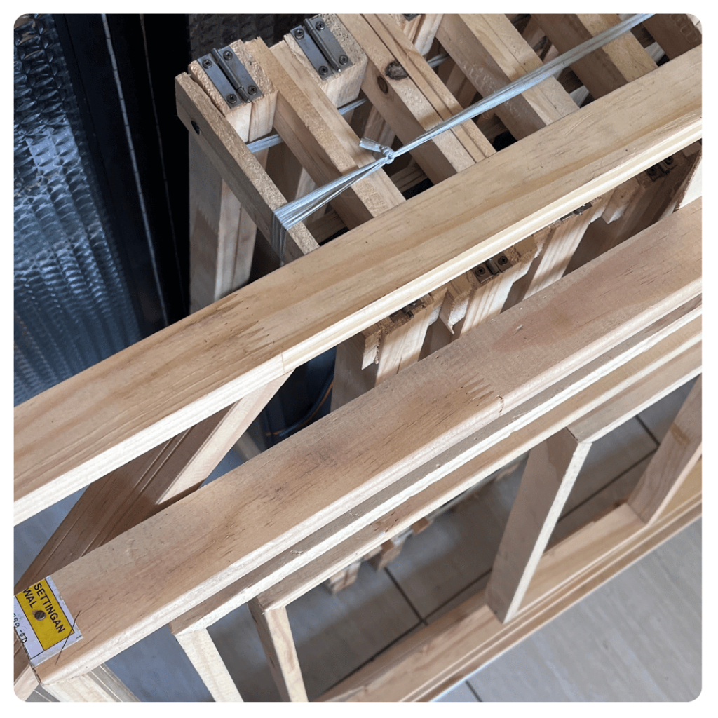 

Spanram Canvas Ukuran 135x100, 100X100 kayu Tebal 2cm Lebar 4cm