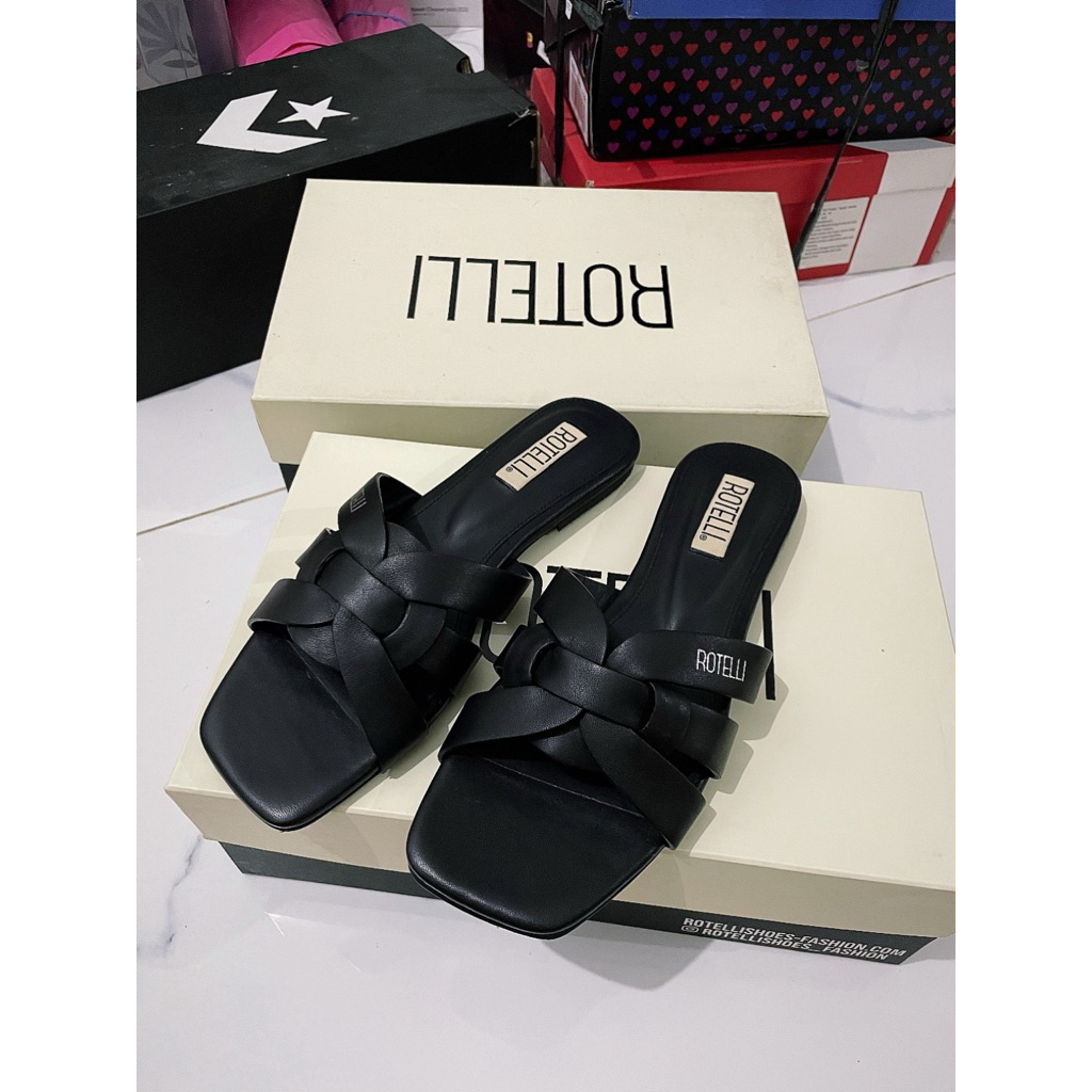Sandal Wanita Flat / Rotelli