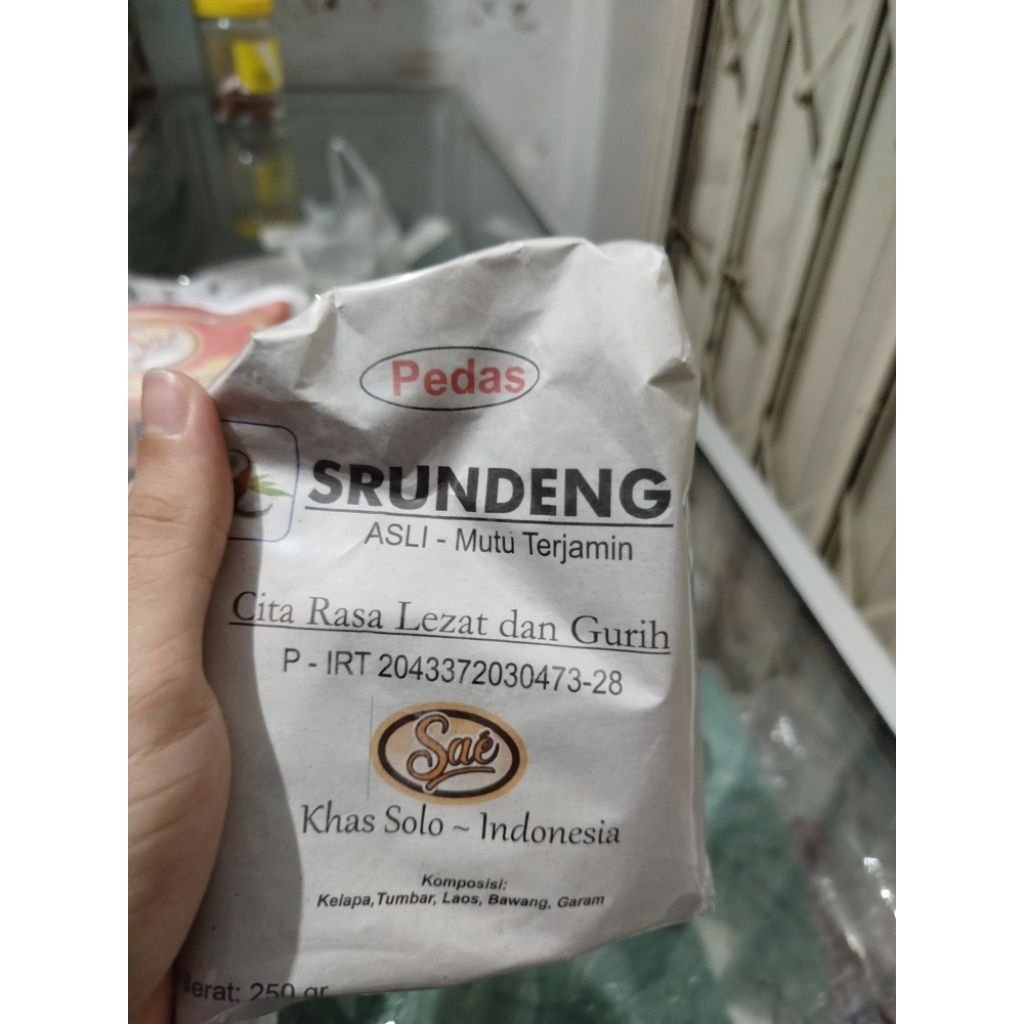 

Srundeng Kering SAE 250gr MANIS/PEDAS
