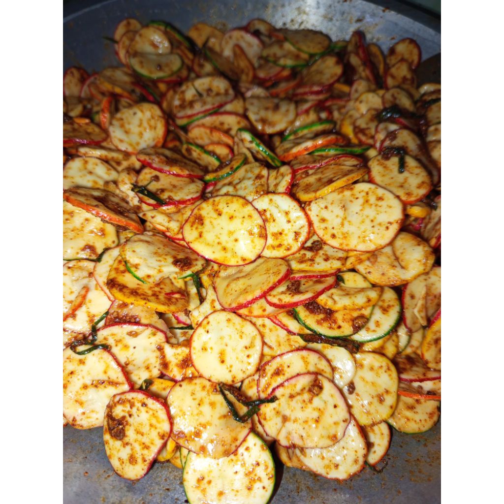 

cemilan ringan//seblak kering//gurih//pedas daun jeruk