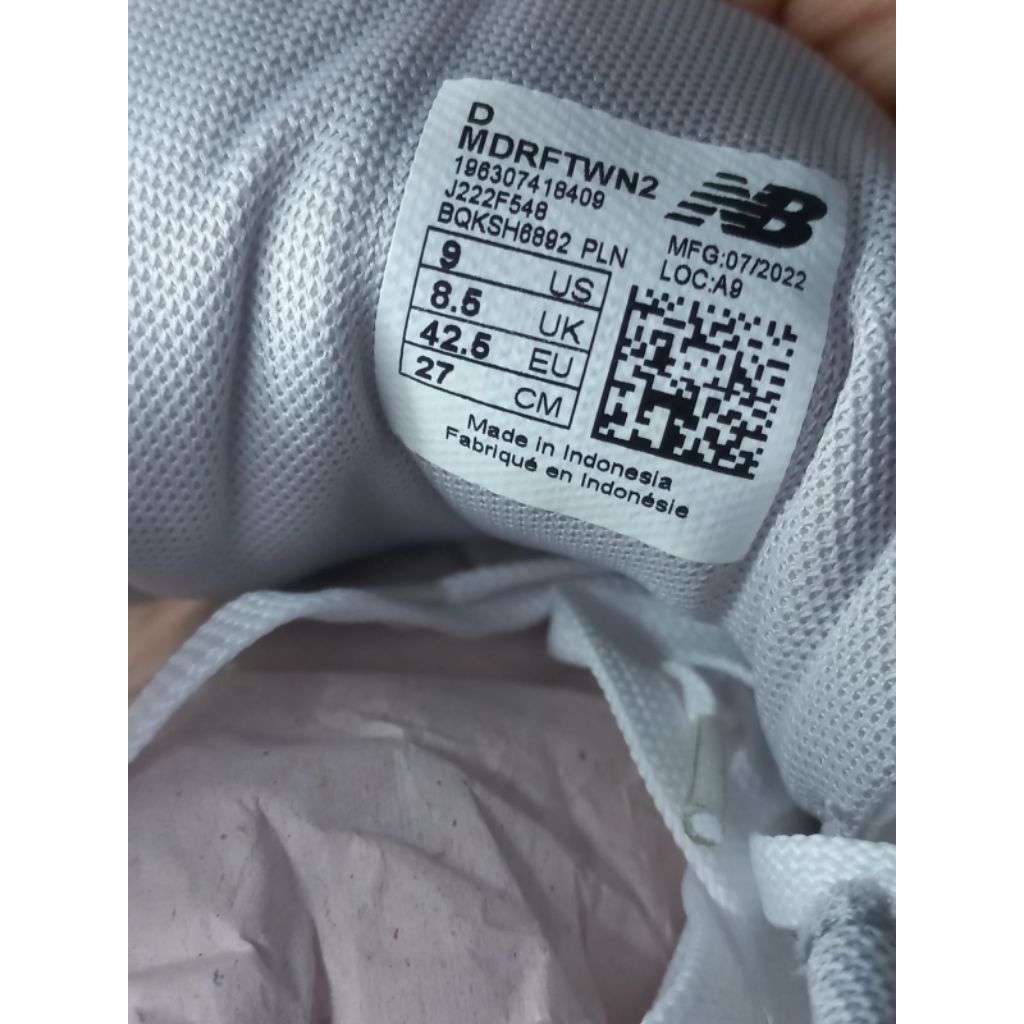new balance running course MDRFTWN2 SIZE 421'2(27CM) BNIB resmi pt map
