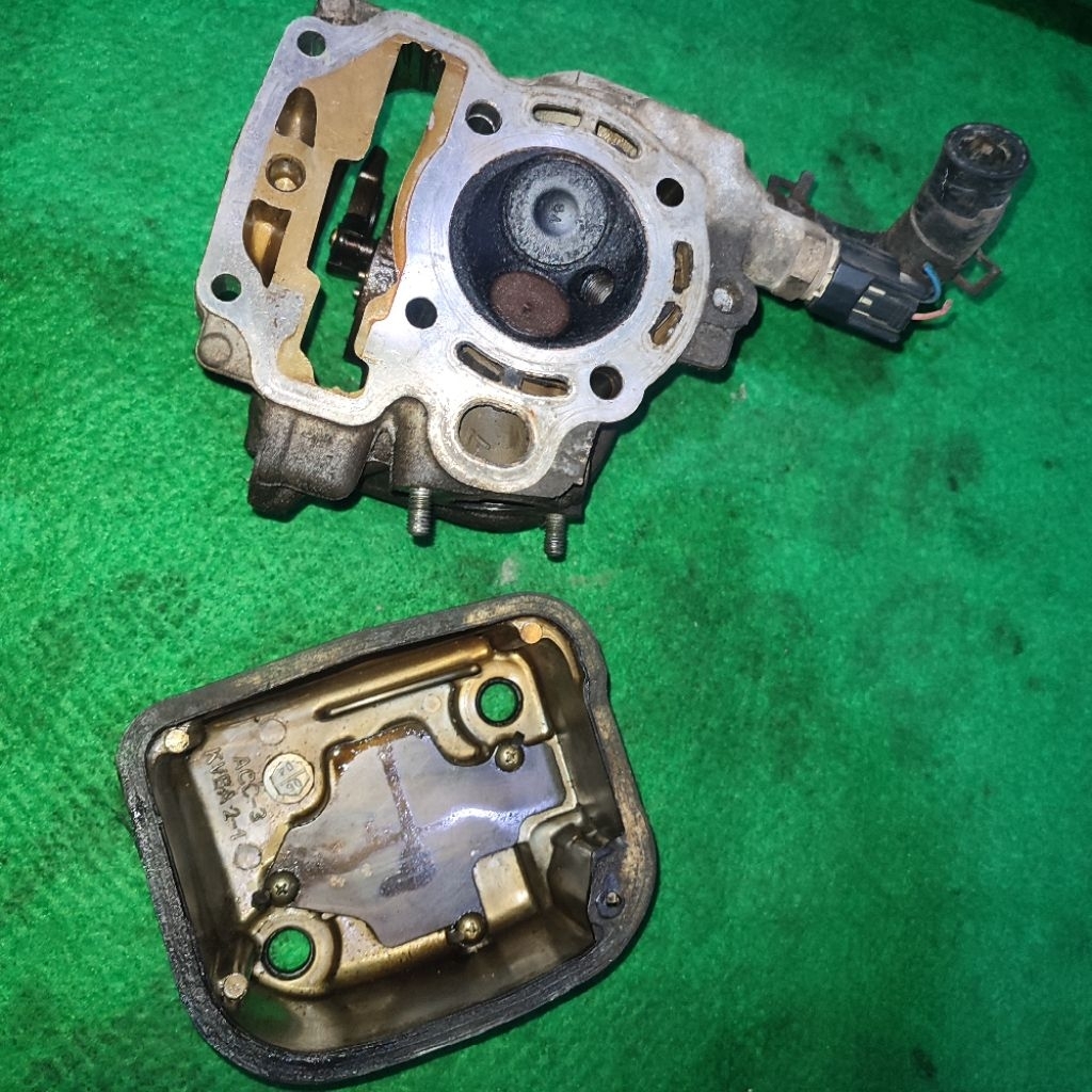 blok hed blok busi set komplit original Honda Vario 110 karbu Vario tekno 110 karbu