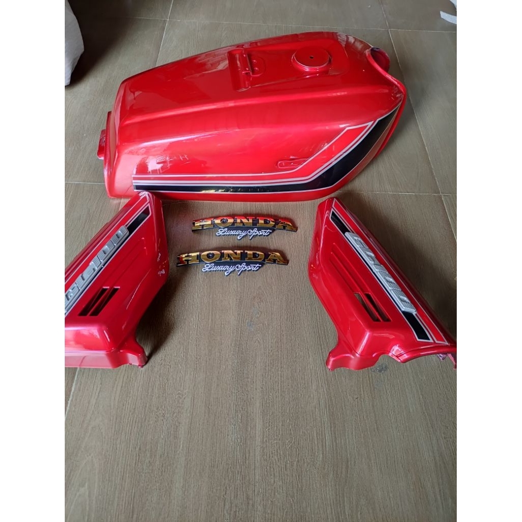 tangki gl 100 pres pabrik warna merah maroon set bok aki set stiker emblem gl 100 import