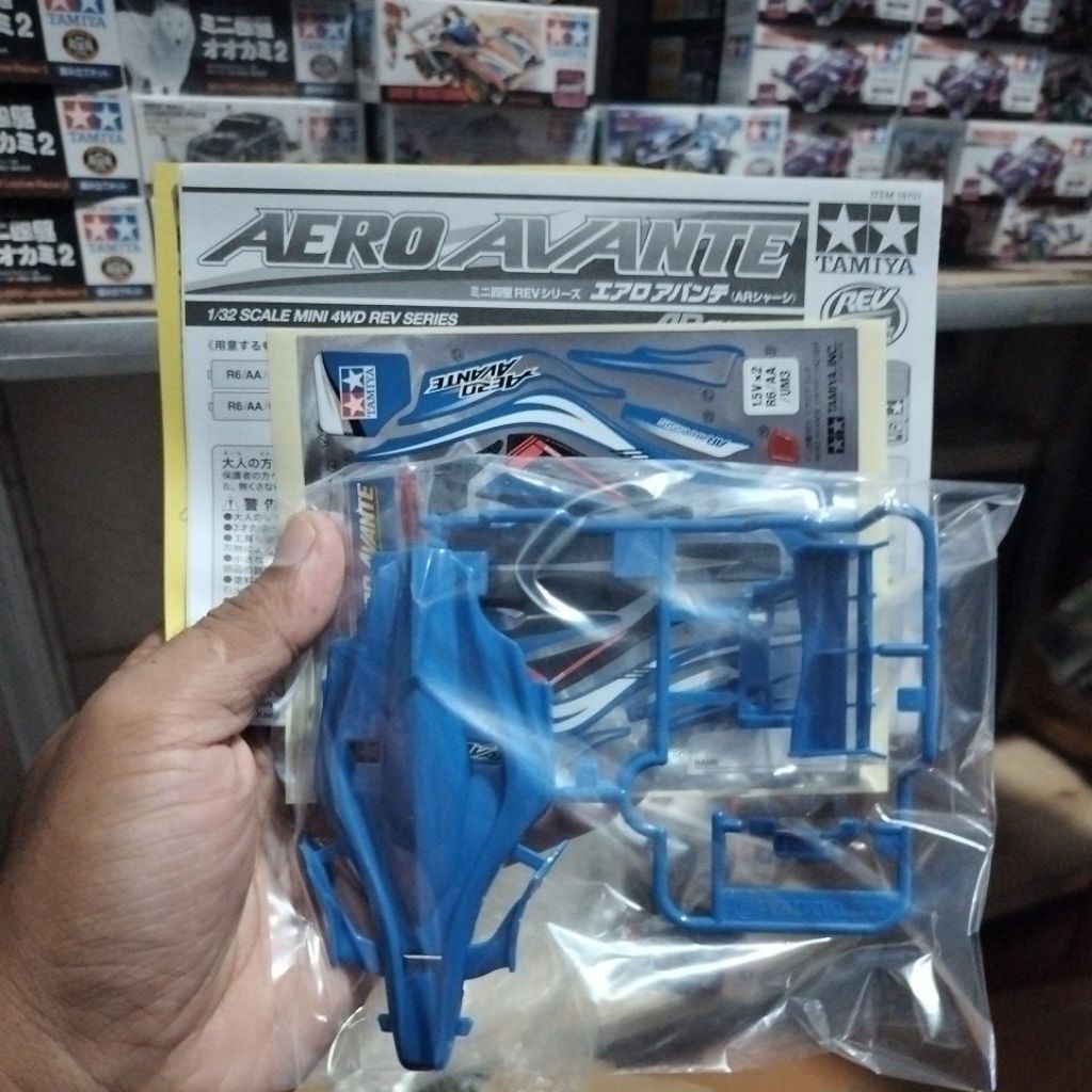 Tamiya 18701 Body Bodi Aero Avante Biru Ar Chassis + Decal