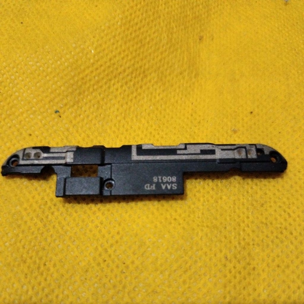 Tutup mesin penguat sinyal xiaomi a2 lite / redmi 6 pro original copotan....