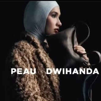 Preloved PEAU x Dwihanda Small Size