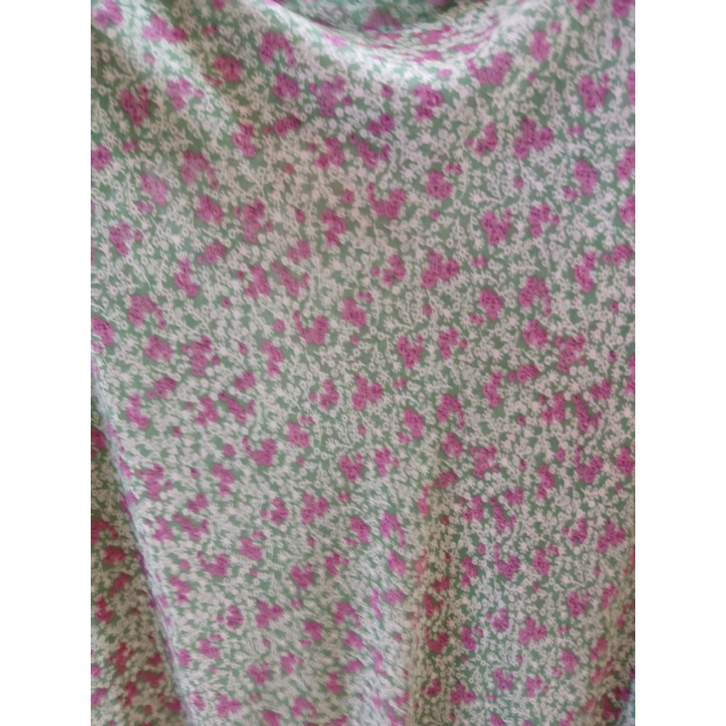 Kain/Bahan ceruty motif bunga