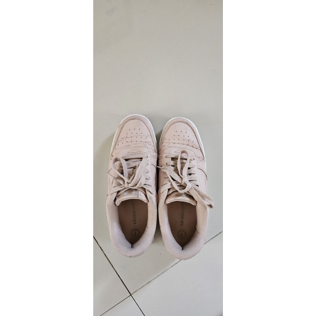 [Preloved] Sepatu LA Gear Wanita Payless