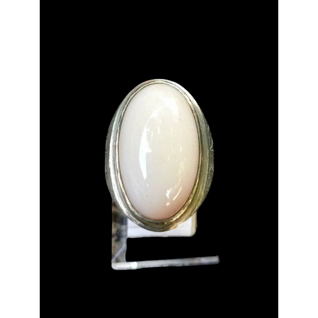 Batu Akik Pendulangan Cempaka, putih cream