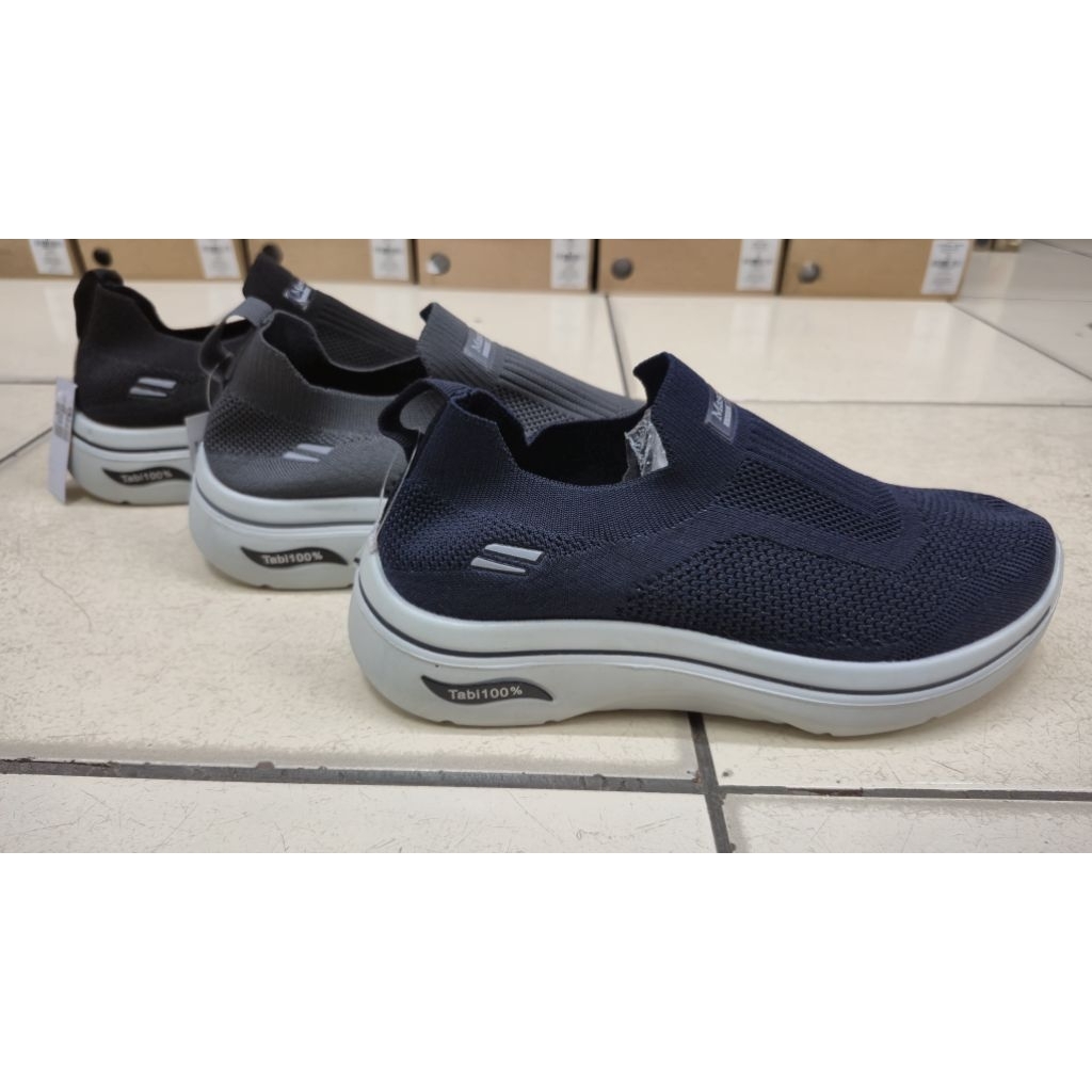 sepatu sneakees rajut pria dewasa MASCOTE