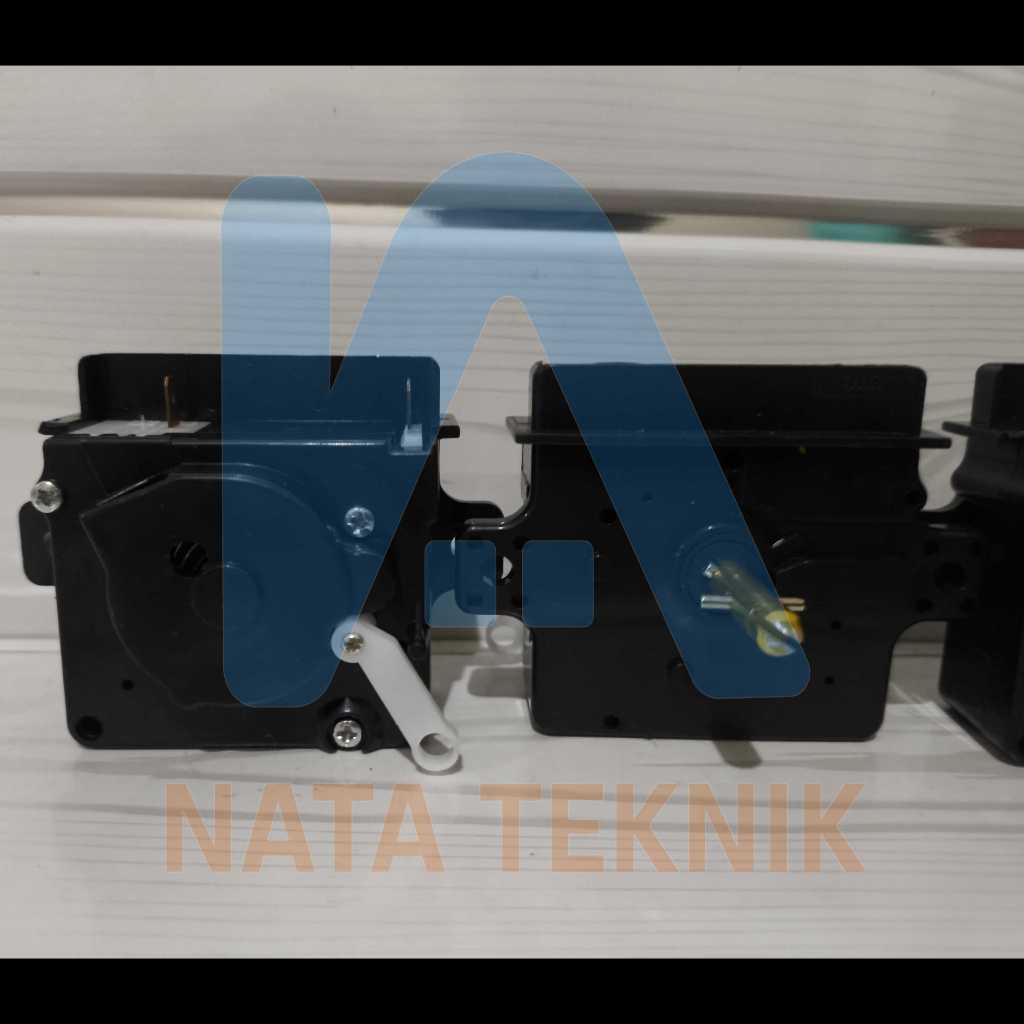 TIMER SHARP SOCKET 3 PIN STARMEC