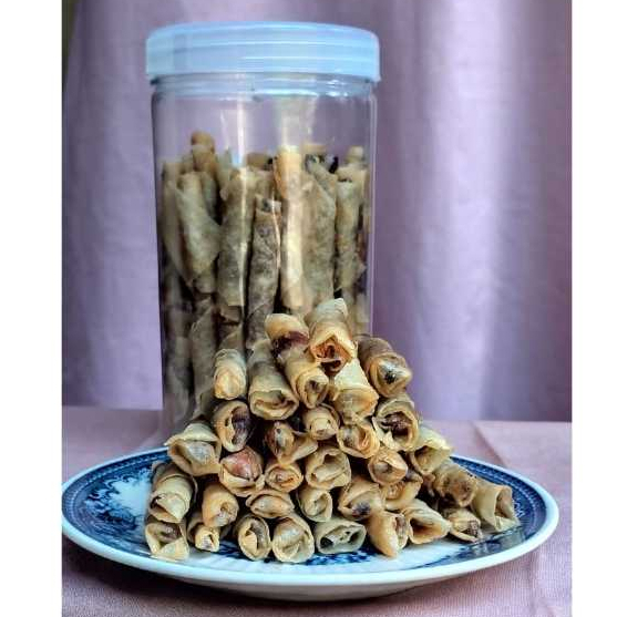 

Cemilan Enak Lezat Food Renyah Tanpa Bahan Pengawet Pisang Sale Aroma Kering Lumpia Kemasan Toples