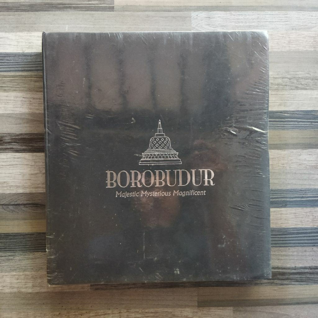 BOROBUDUR MAJESTIC MYSTERIOUS MAGNIFICENT