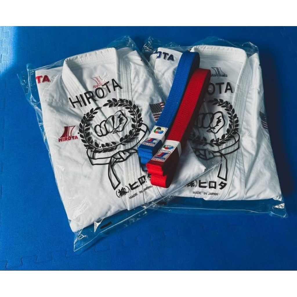 Promo Diskon Baju Karate Kata Hirota Japan Original WKF Approved Model 2in One Aka Ao Limited Editio