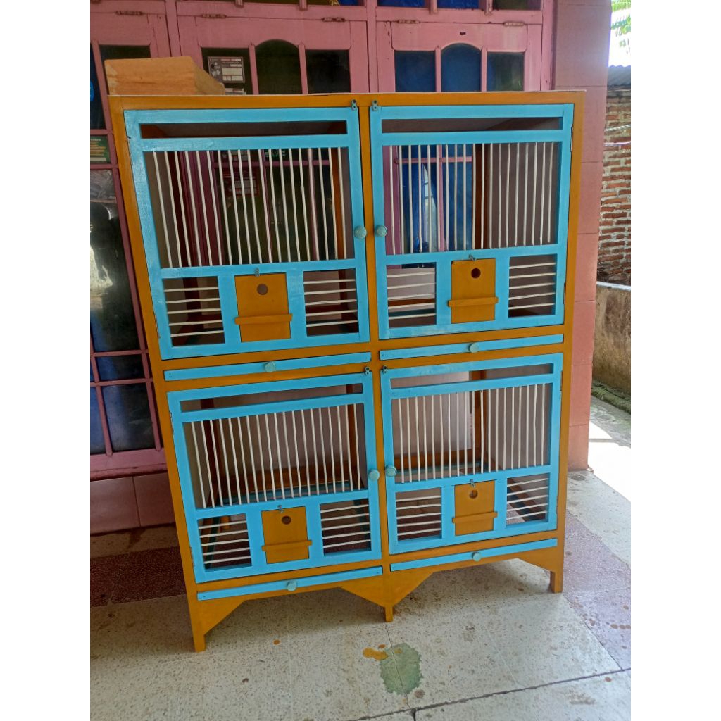 Kandang Kucing dan Ayam Kayu