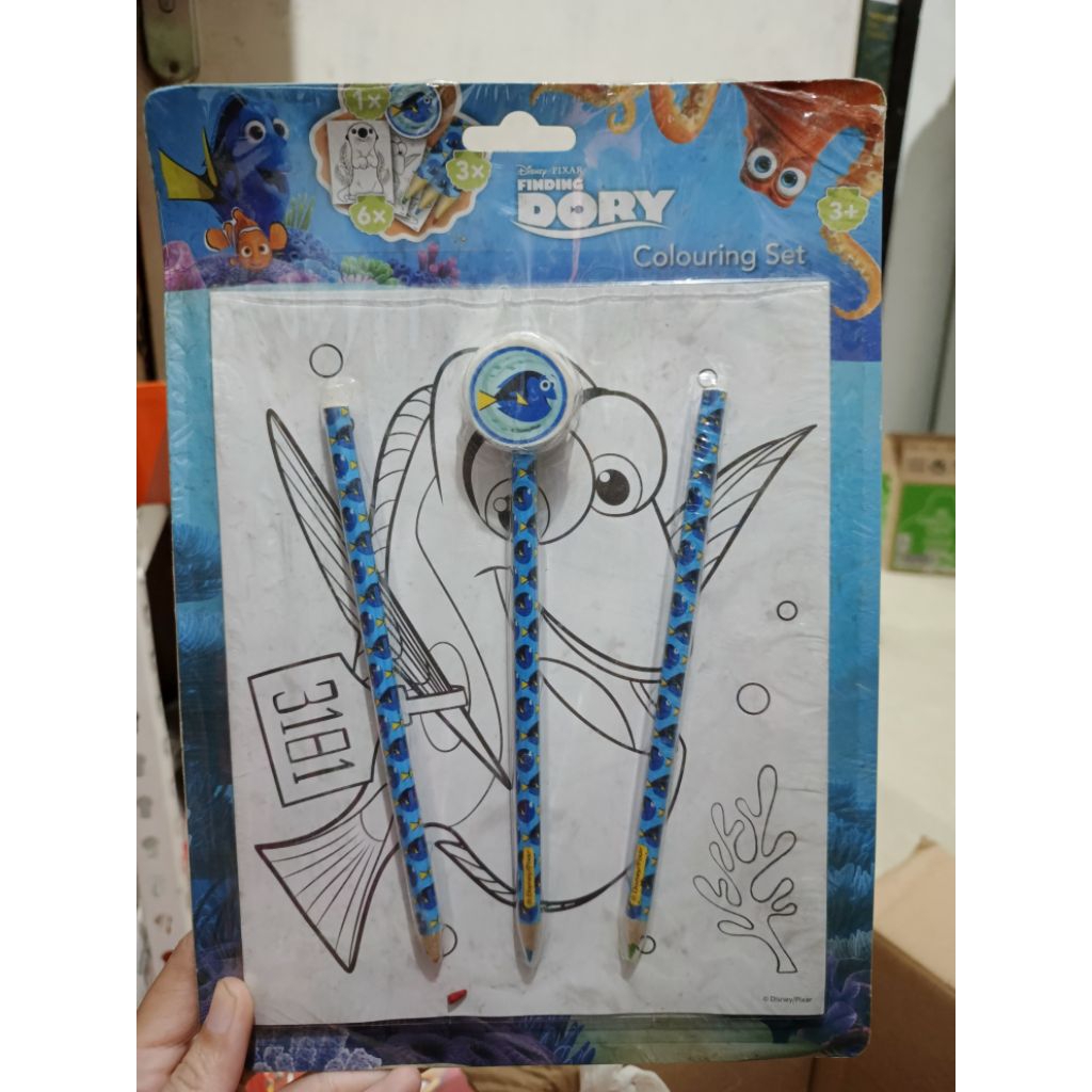 

dory colouring set 1 eraser 3 colour pencils 6 colouring sheets