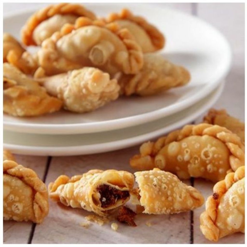 

Pastel Kering Mini isi Abon