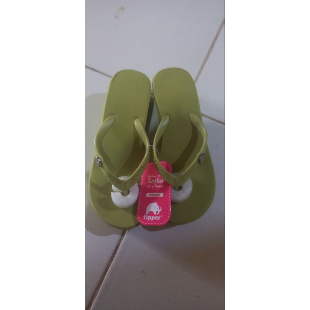 Sandal Fipper Wedges Wanita
