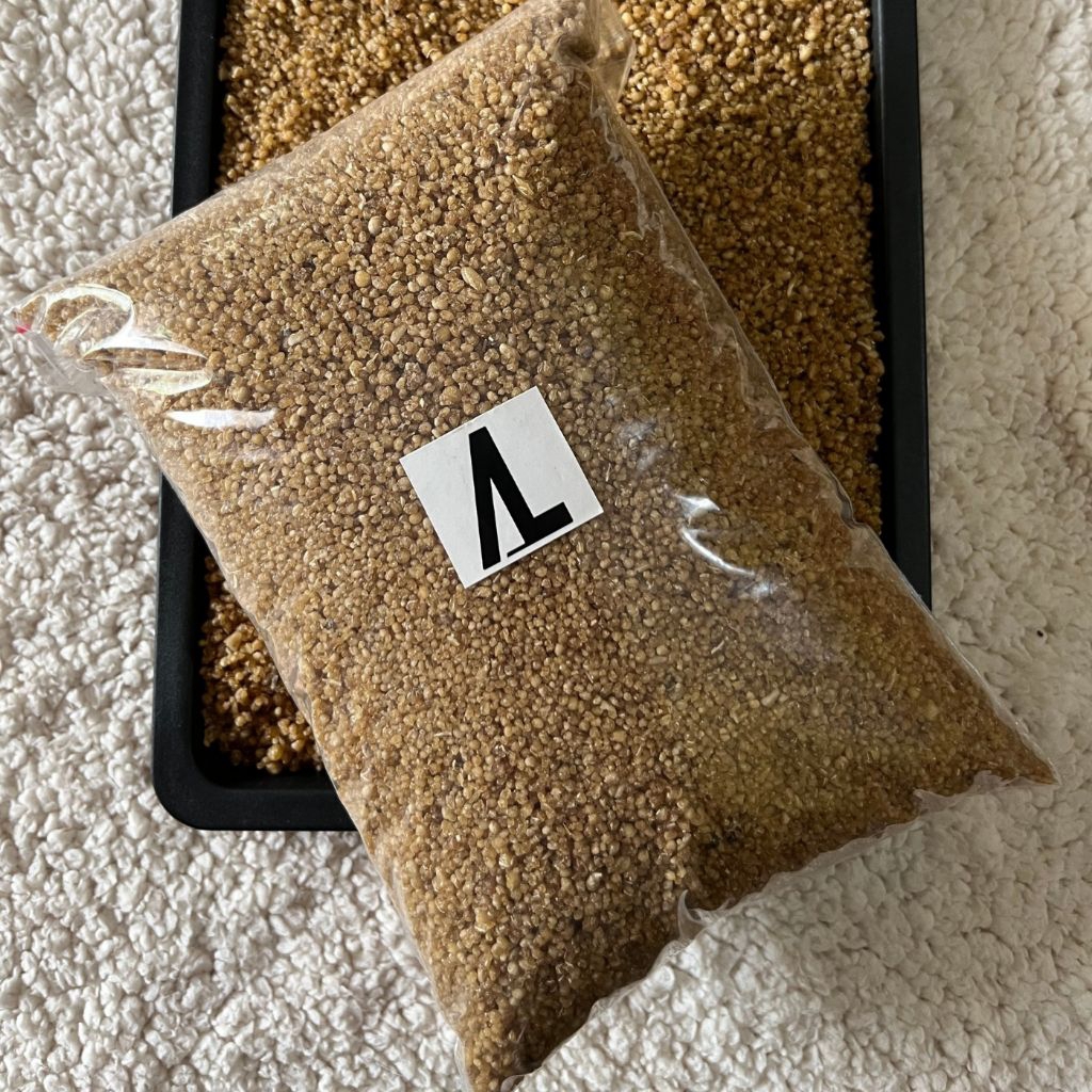 

NASI TIWUL SINGKONG PREMIUM 1KG MURAH / Tiwul Instan / TIWUL INSTANT / Tiwul Hitam / Nasi Oyek / Tiwul Singkong / Nasi Tiwul Coklat