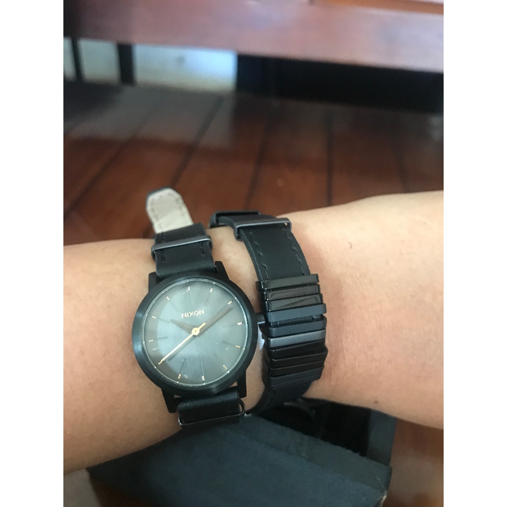 Nixon Watch Black Leather Wanita