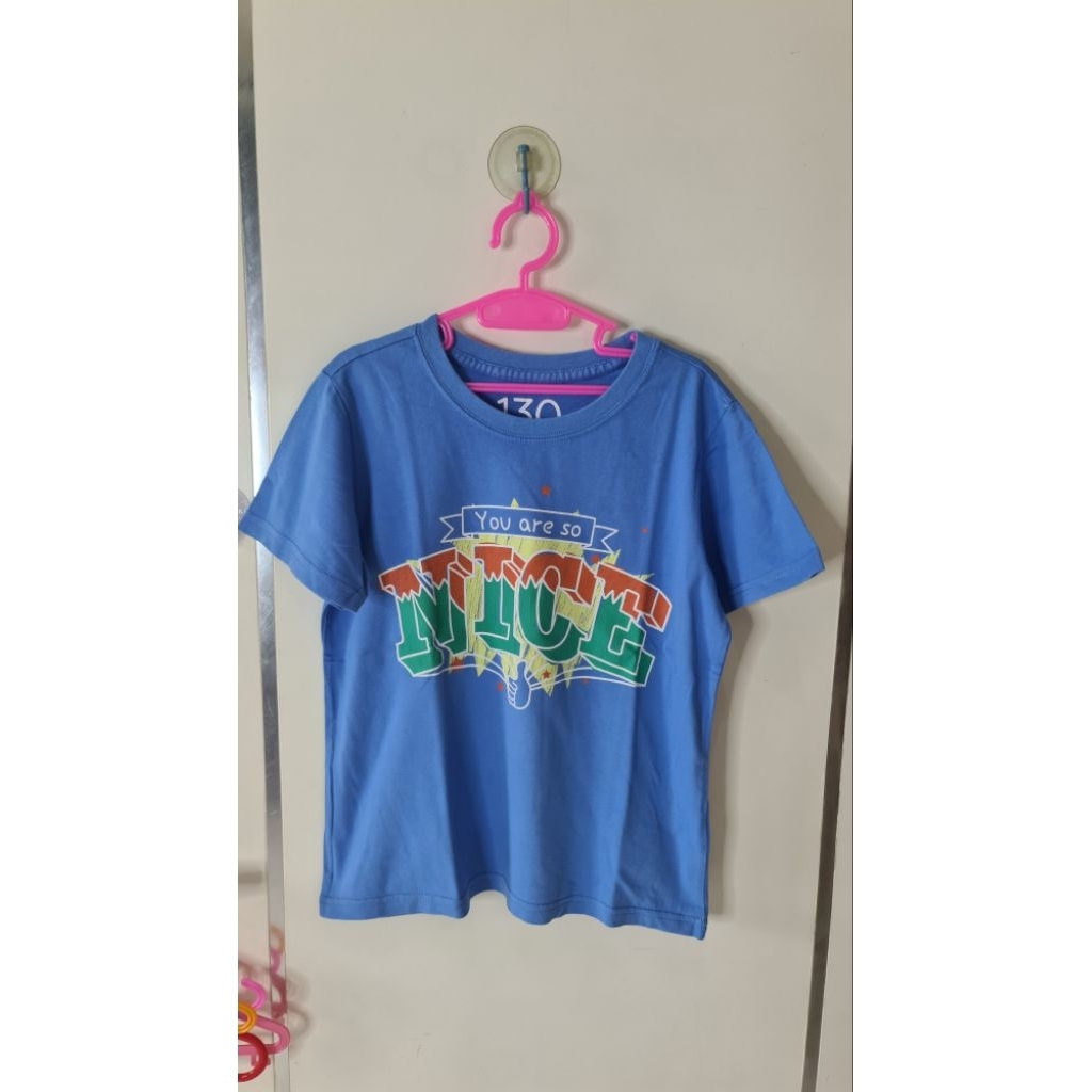 Baju Kaos Bekas Anak Cowok Biru Langit Max Usia 7 Tahun