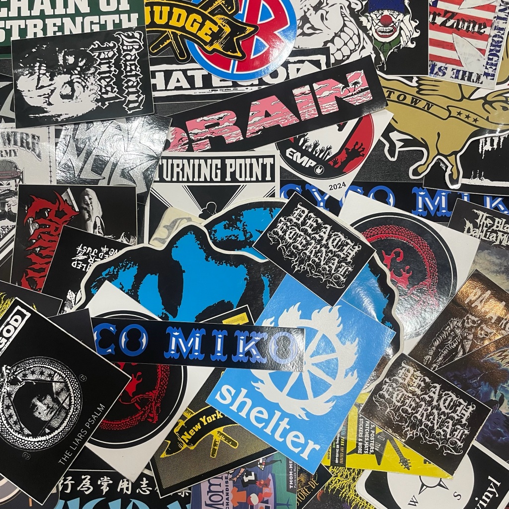 

STICKER OFFICIAL BAND MERCHANDISE