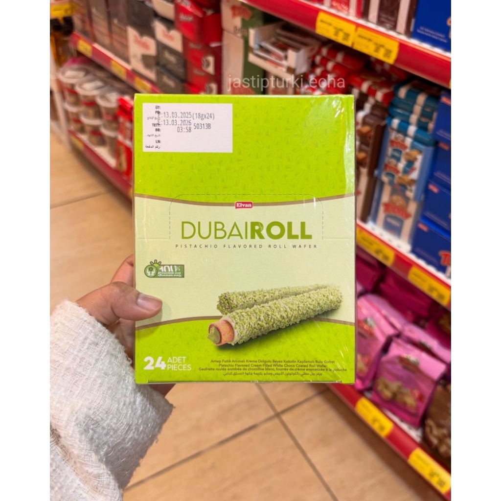 

DUBAI ROLL Wafer Roll Rasa Pistachio dan Coconut 450gr