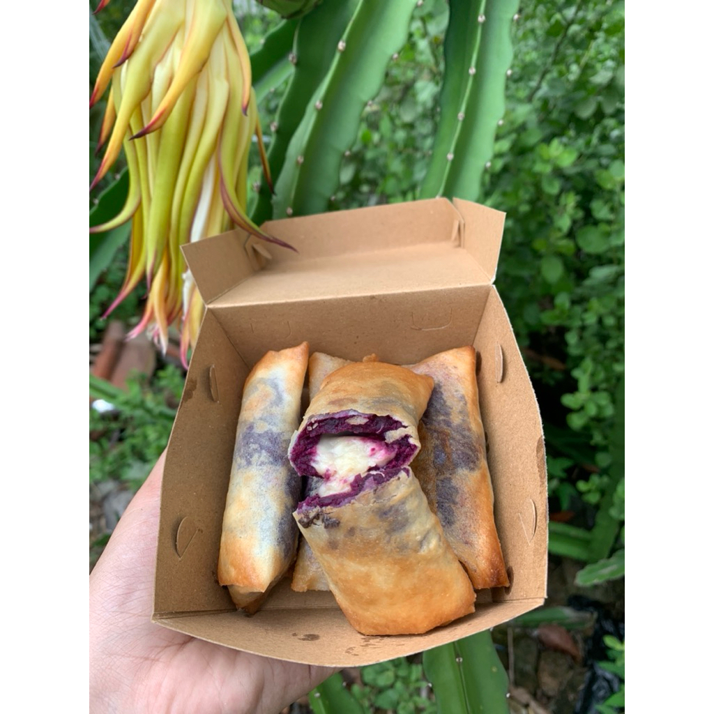 

LUMPIA UBI UNGU MOZARELA DAN LUMPIA UBI UNGU ISI COKLAT