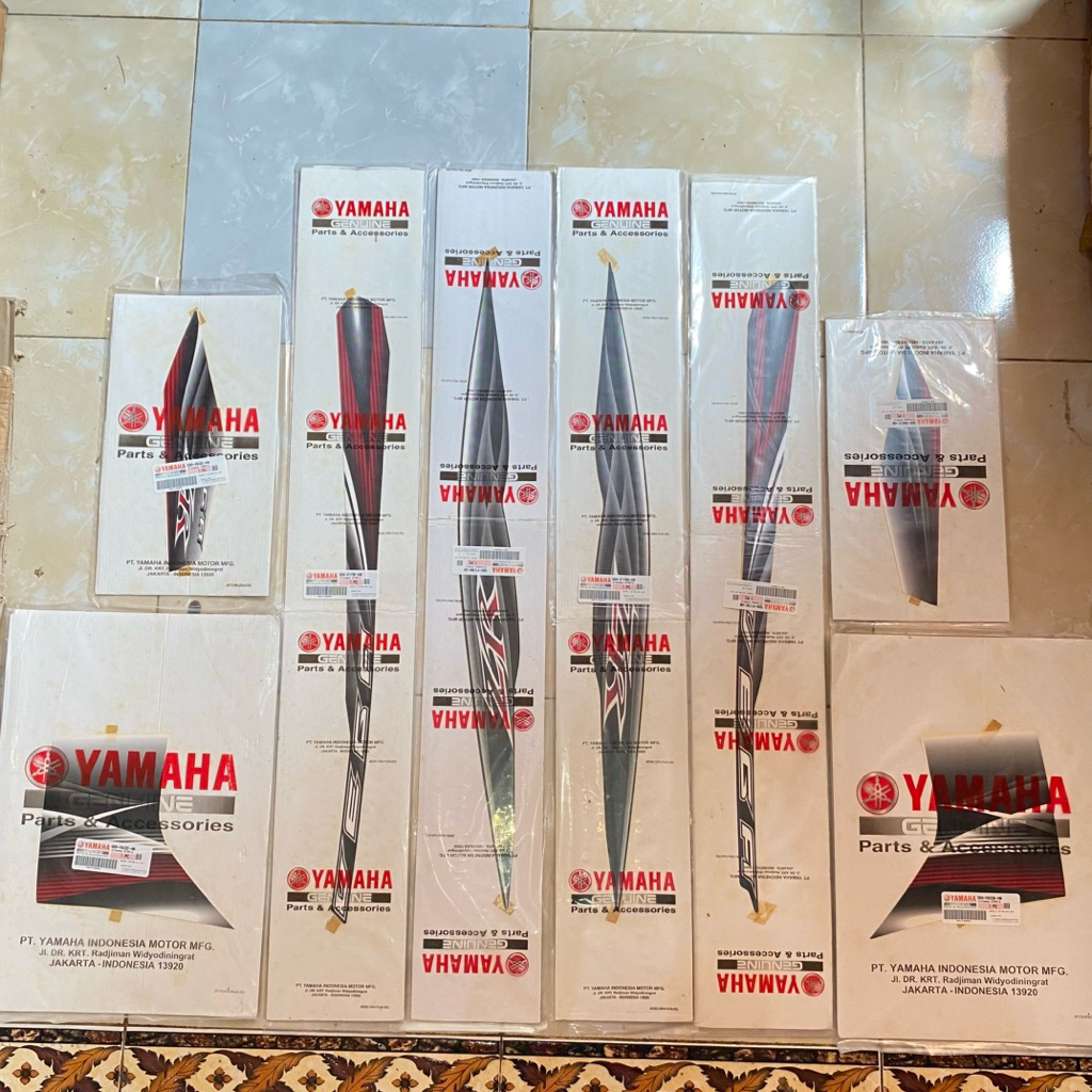 Striping stiker full set Yamaha Vega ZR 2012 Putih original YGP