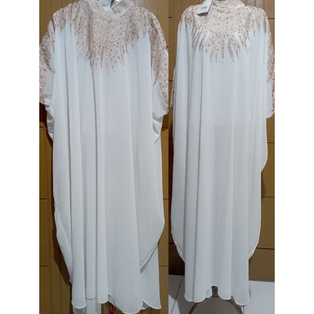Kaftan putih kaftan lebaran