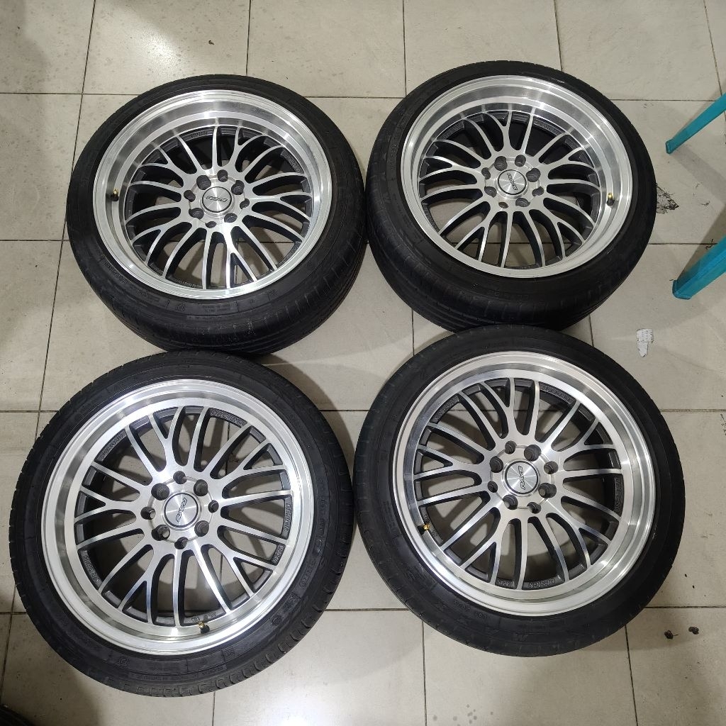 VELG SECOND JF LUXURY RAYS R17X7/8 H4X100/114,3 ET 45/38 BAN MAXXIS 205/45 R17