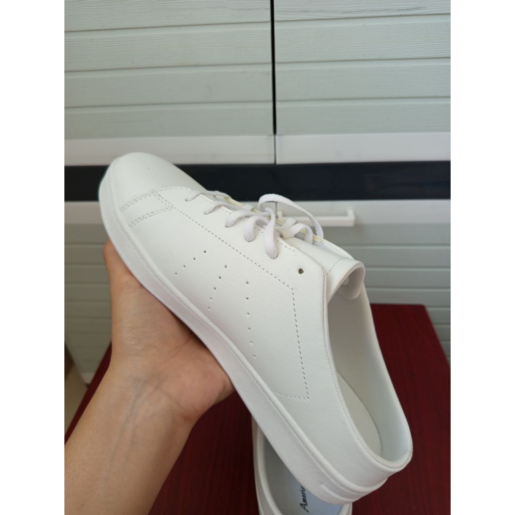SALE New American eagle by Payless sepatu wanita sneakers mules size 43 atau size 11 slip on wanita 