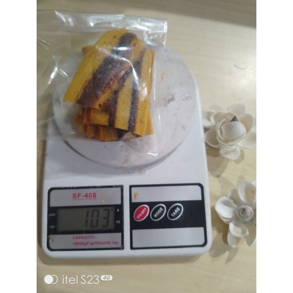 

COD CHAT DULU) 100gr pinggiran lapis legit anggrek