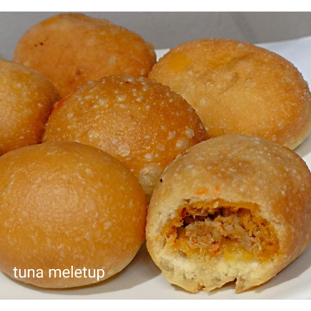 

LUTI GENDANG / ROTI GORENG TUNA MELETUP