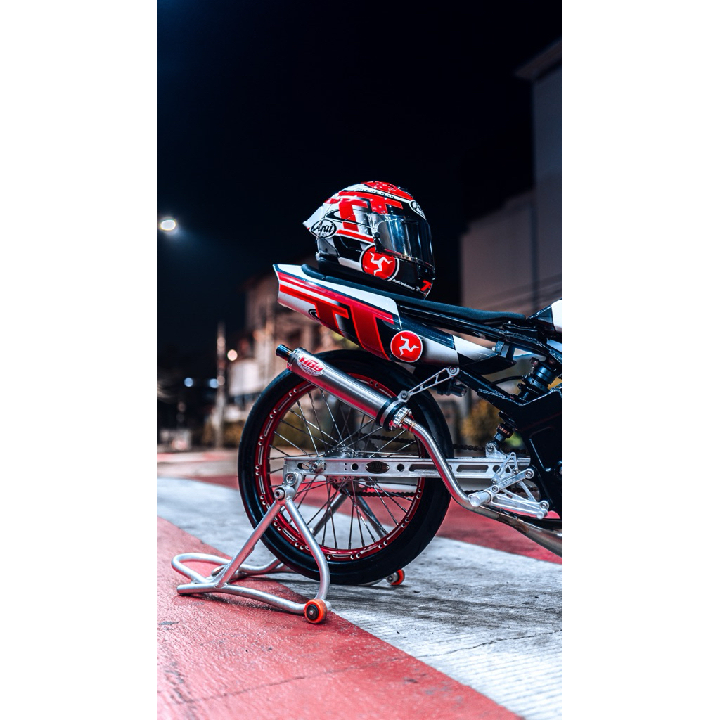 Arai RX7x IOM TT 2016