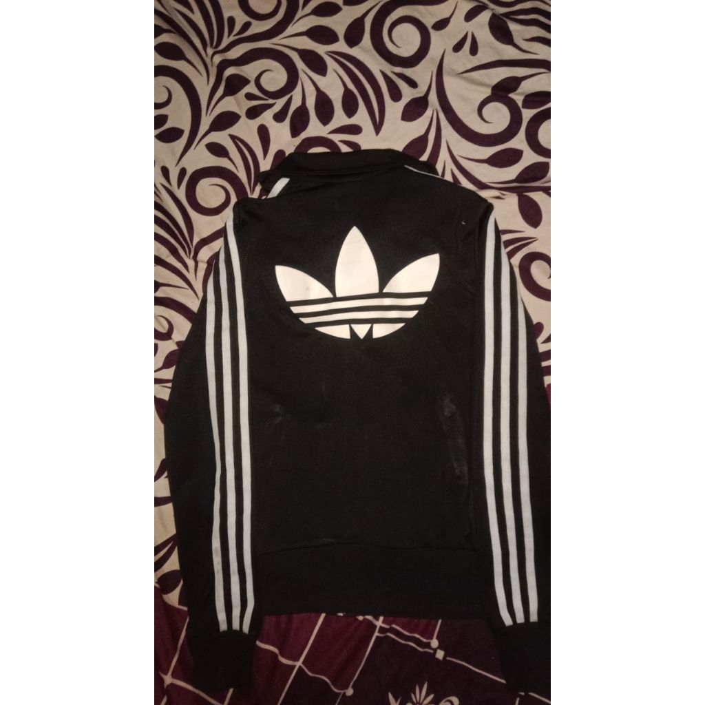tc adidas big logo