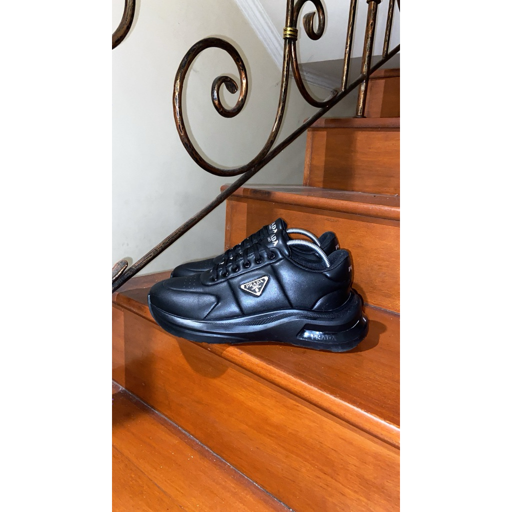 Prada Black Sneakers Sepatu Casual Luxury Italy Second size 42
