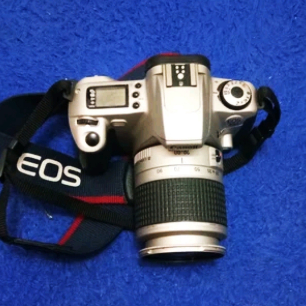 kamera analog canon Eos300 lensa 28-90