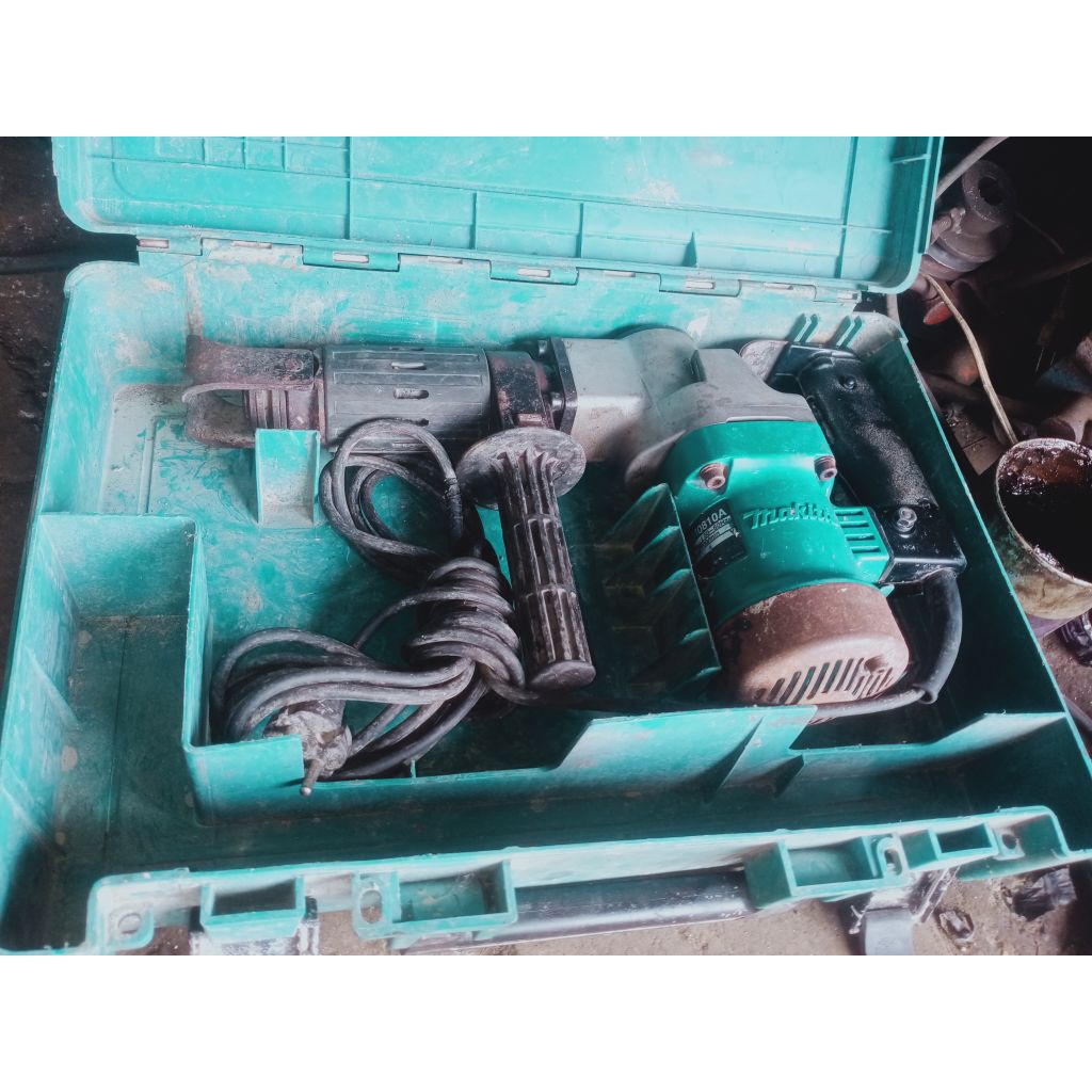 bor bobok dinding makita