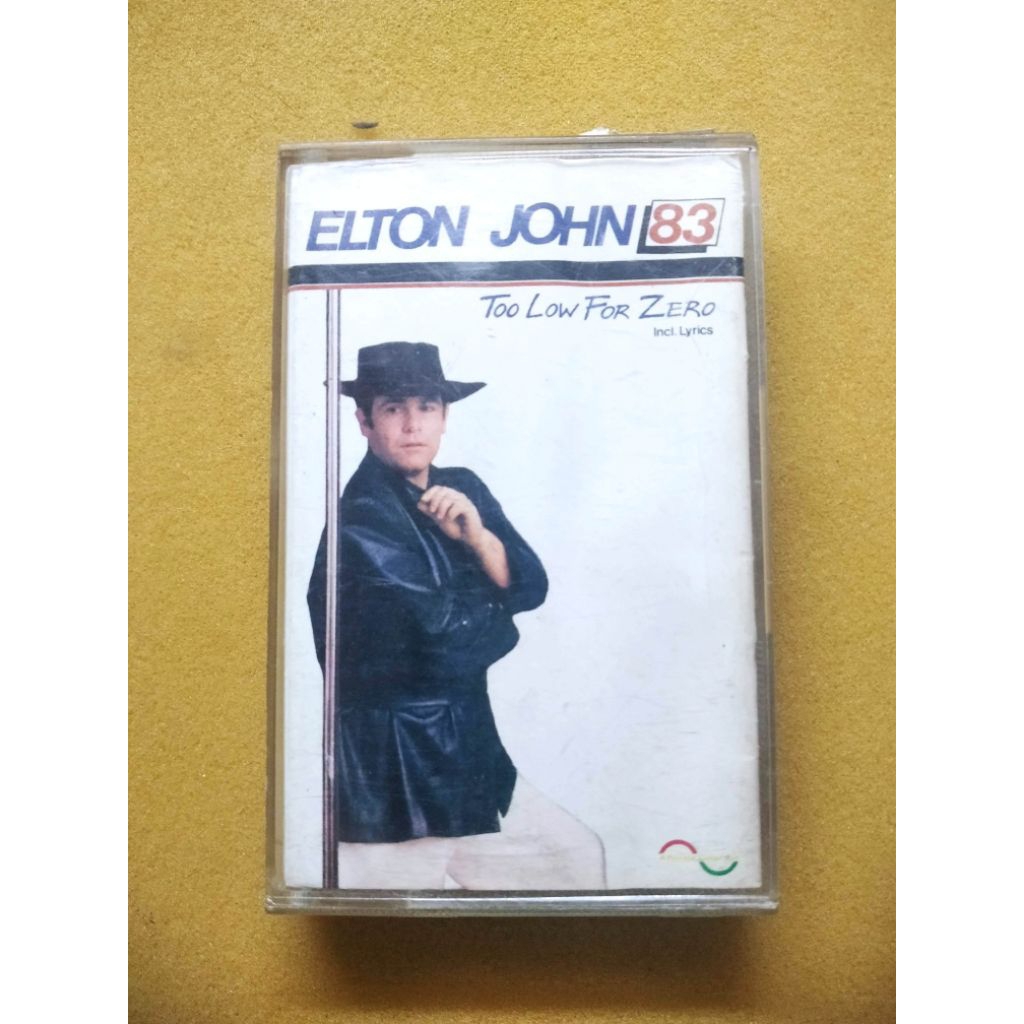 Elton John album too low for zero. kaset pita