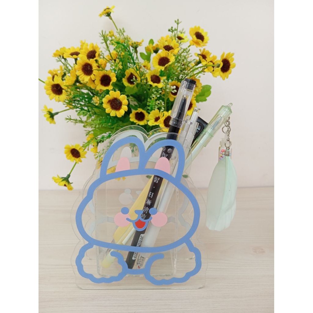 

PEN HOLDER BEAR AKRILIK CUTE AESTHETIC