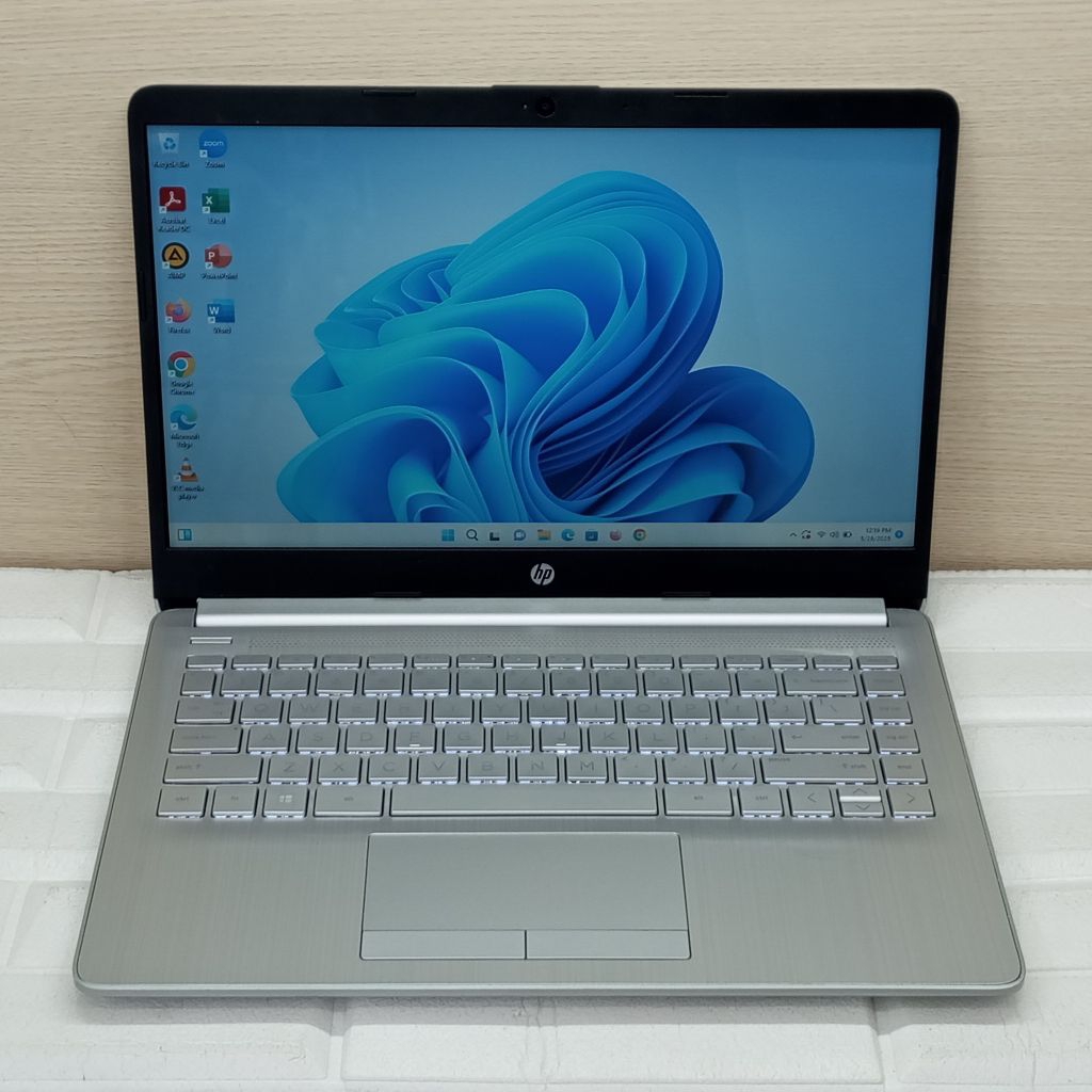 Laptop Hp 14s-dk0073AU Amd A4-9125 4/256Gb