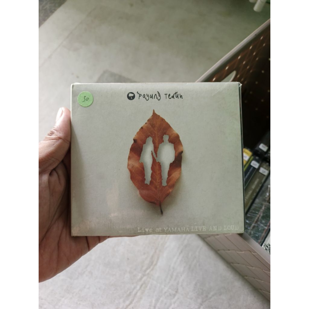 CD PAYUNG TEDUH LIVE & LOUD SEALED