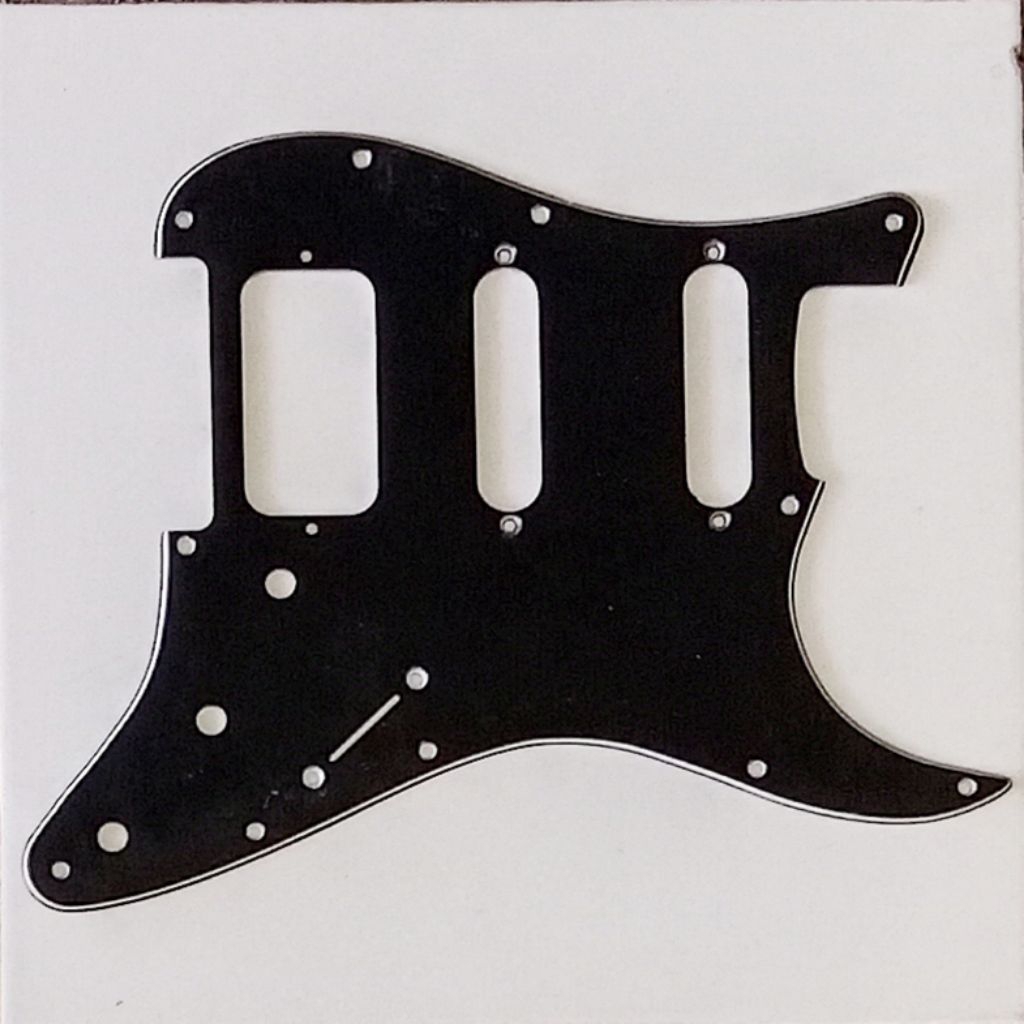 Pickguard gitar stratocaster  H-S-S squier fender original utk seri bullet california affinity stand