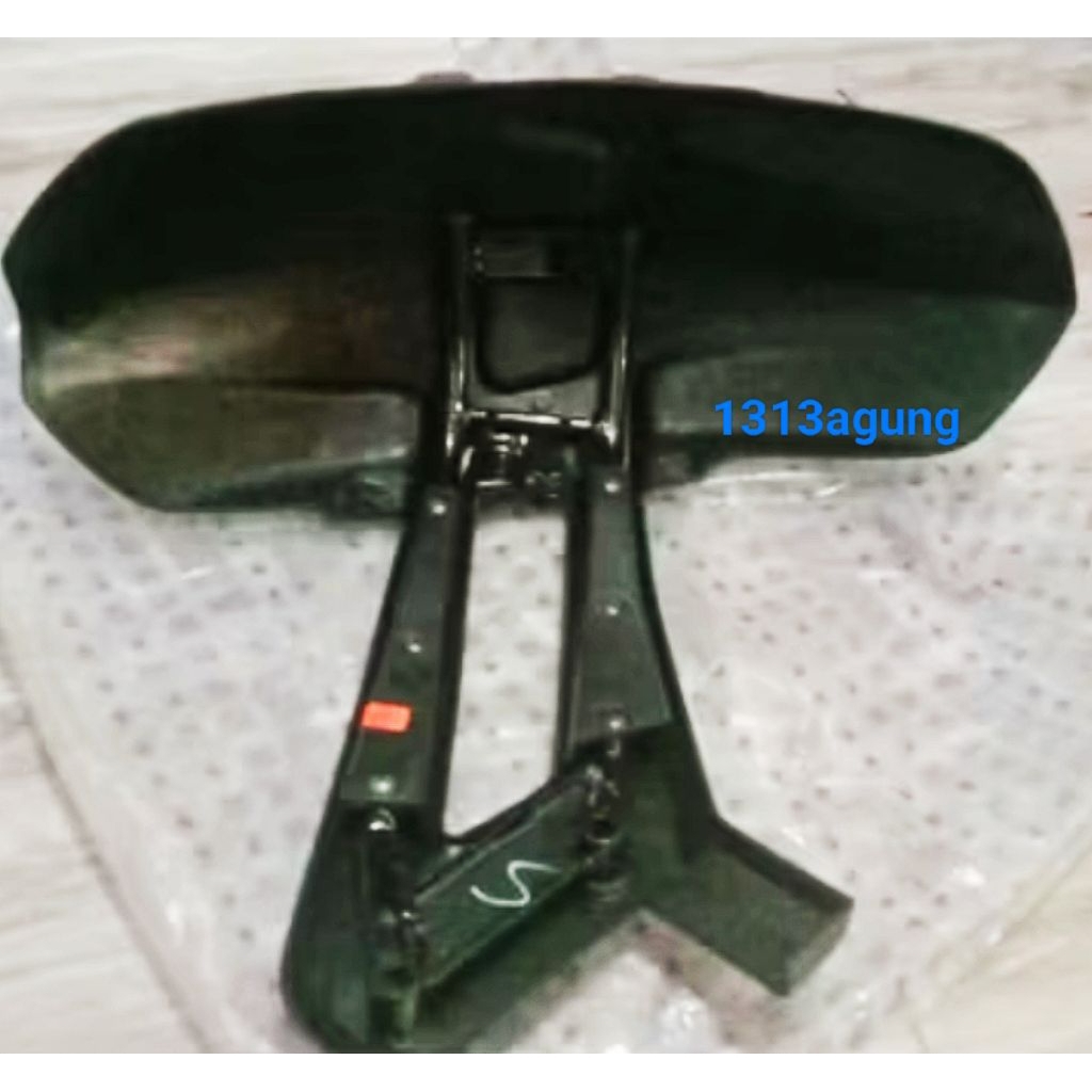 Mudguard spakbor belakang bajaj Pulsar 200ns Kawasaki BR 200 ns Original